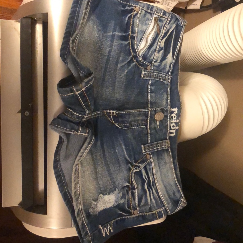 Reign Jean Shorts (Juniors) size 7